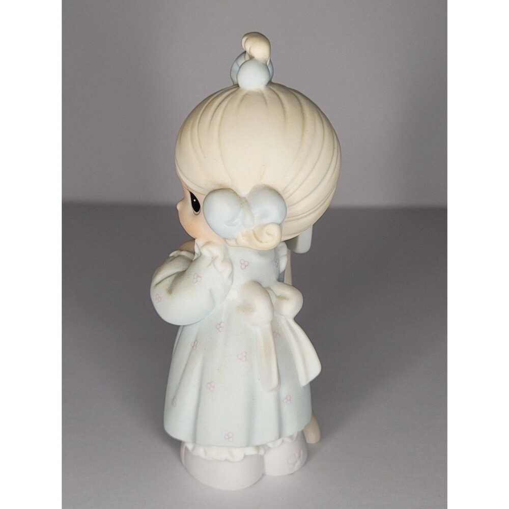 Precious Moments C0011 Sharing the Good News Together 5.2" Collector's Club - Picture 2 of 6